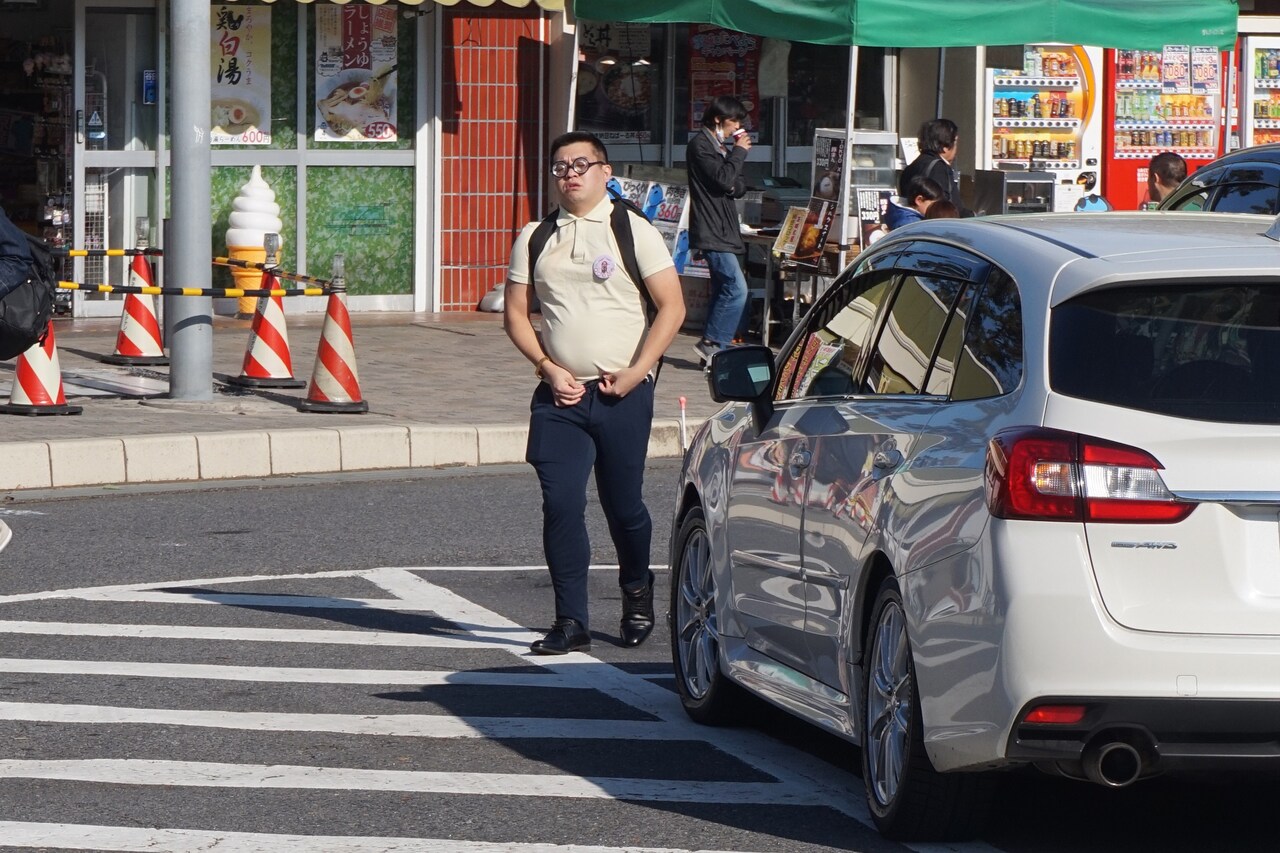 サービスエリアに突如現れたごろうさん。