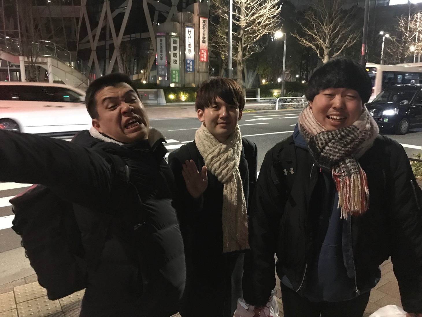 バスツアーを終えたジェラードン。