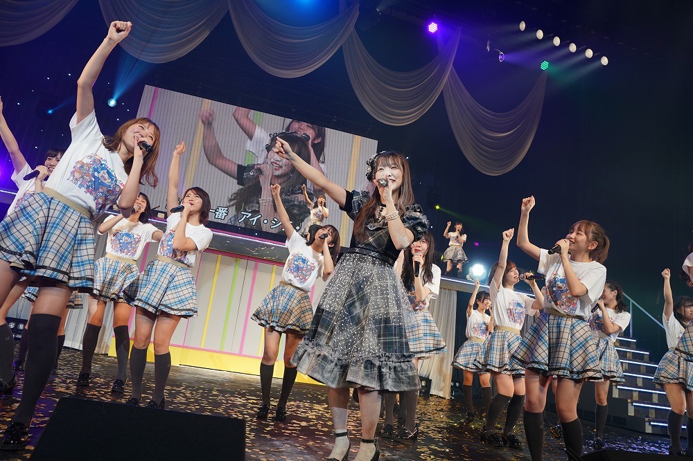 「SKE48松村香織 卒業コンサート ～これで終わると思うなよ？～」のワンシーン。