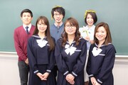 「超実践！こじらせ女学院」の出演者たち。(c)静岡朝日テレビ
