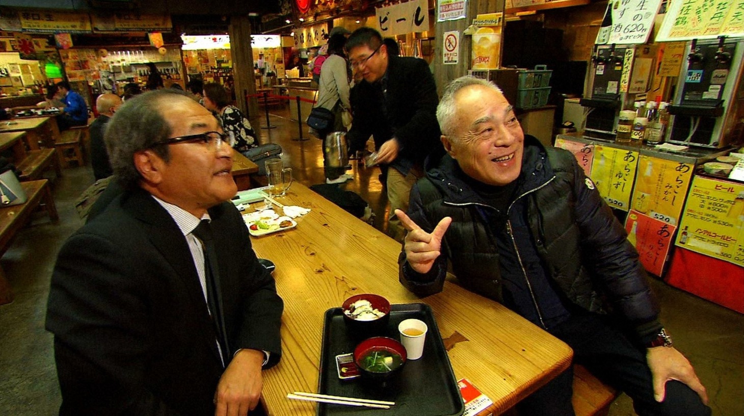 西川のりお（右）(c)ABC