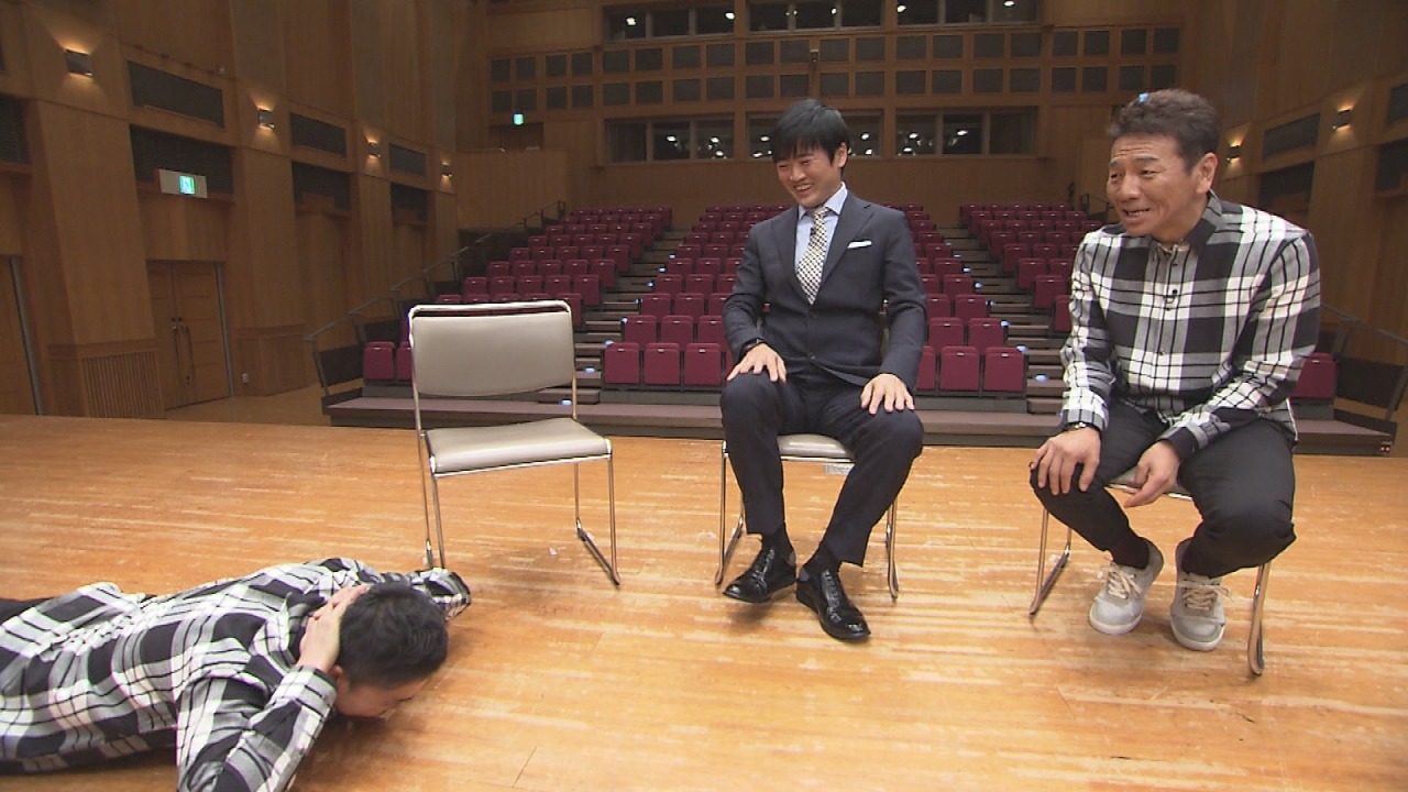 （左から）爆笑問題・太田、劇団ひとり、くりぃむしちゅー上田。(c)中京テレビ