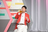 熱中症対策で水分補給するもう中学生。