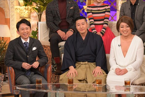 （左から）有吉弘行、チョコレートプラネット。(c)TBS