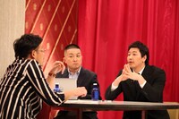 （左から）アルコ＆ピース平子、チョコレートプラネット。(c)フジテレビ