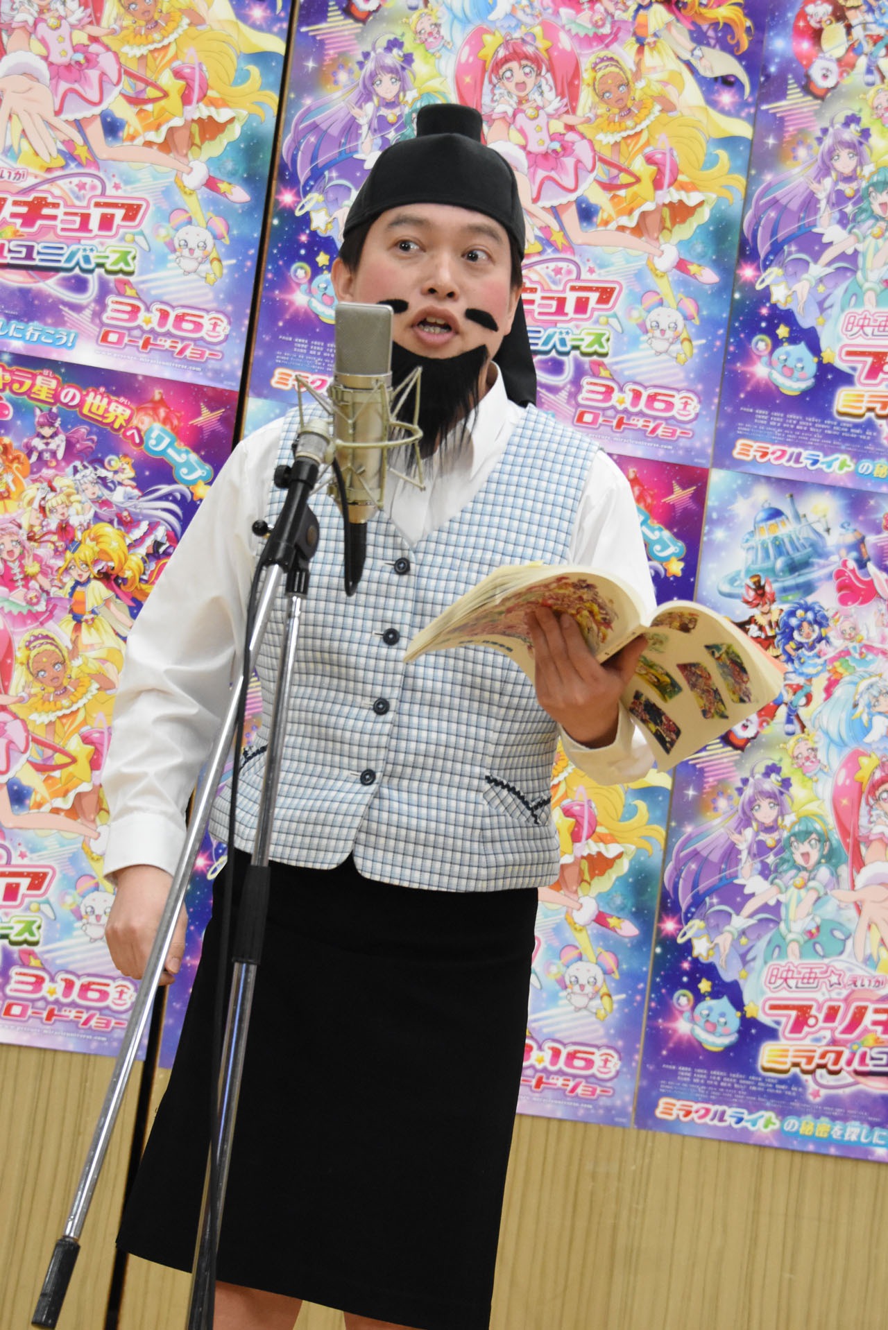 公開アフレコに臨む脳みそ夫。