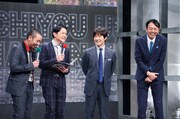 左から千鳥、内村光良、アンガールズ田中。
