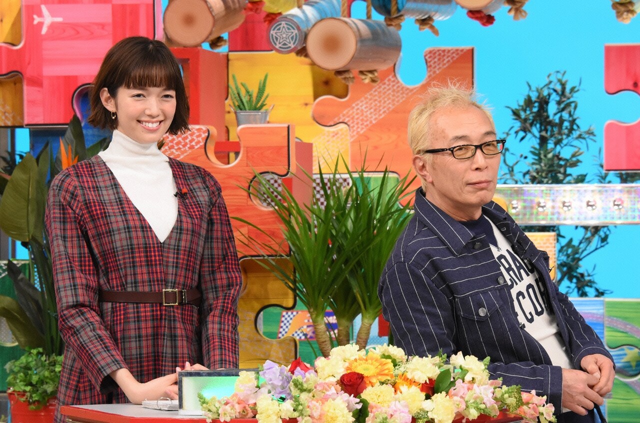 左から佐藤栞里、所ジョージ。(c)日本テレビ