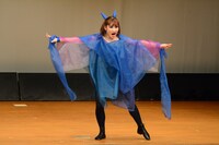 エキシビションに参加した、横山天音（ワタナベコメディスクール）。