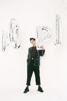 「ViVi」より小籔千豊。