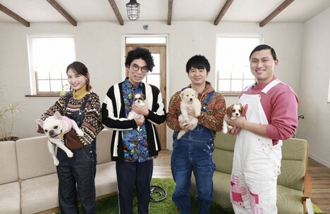 左から大政絢、片桐仁、オードリー。(c)テレビ東京