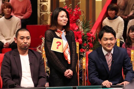 千鳥が出演するワンシーン。(c)フジテレビ