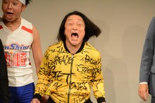 第12回大会より、オープニングで理由もなく奇声を上げる永野。