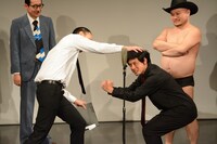 「ノーセンス トム・ブラウン」のワンシーン。