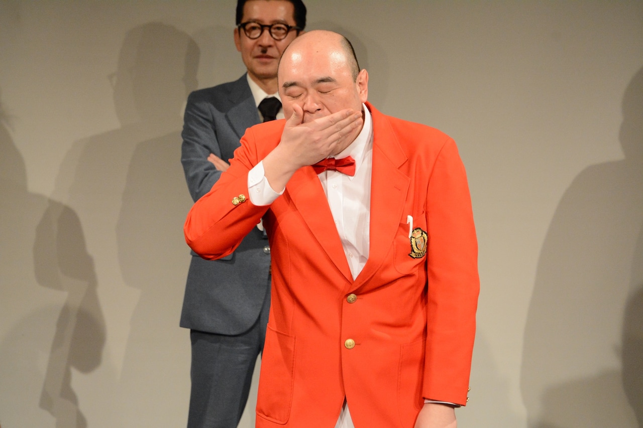 生命線を食べて死のうとする新宿カウボーイかねきよ。