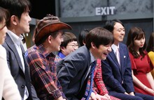 MCの内村光良ら。