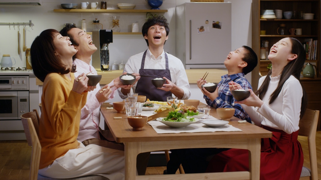 ソーダストリームの新CM「ツヤ・モチ・ふっくらご飯」編。