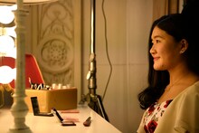 出勤の準備をするガンバレルーヤよしこ。