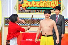 利きザッパに挑戦する吉田裕。(c)MBS