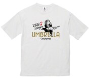 UMBRELLAのビッグシルエットTシャツ。