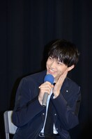 ミキ昴生に「かわいい！」と言われる上村海成。「ボキャブライダー on TV」に出演する。