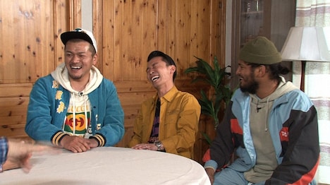 ゲストのカミナリとACE（右）。(c)ABC