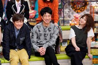 左からテンダラー、YOU。(c)読売テレビ