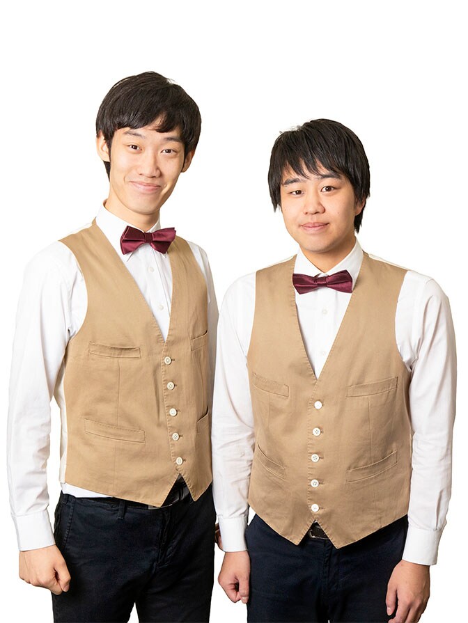 まんじゅう大帝国。左から竹内一希、田中永真。