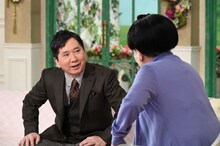爆笑問題・田中（左）と黒柳徹子。(c)テレビ朝日