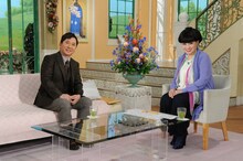 「徹子の部屋」に出演する（左から）爆笑問題・田中、黒柳徹子。(c)テレビ朝日