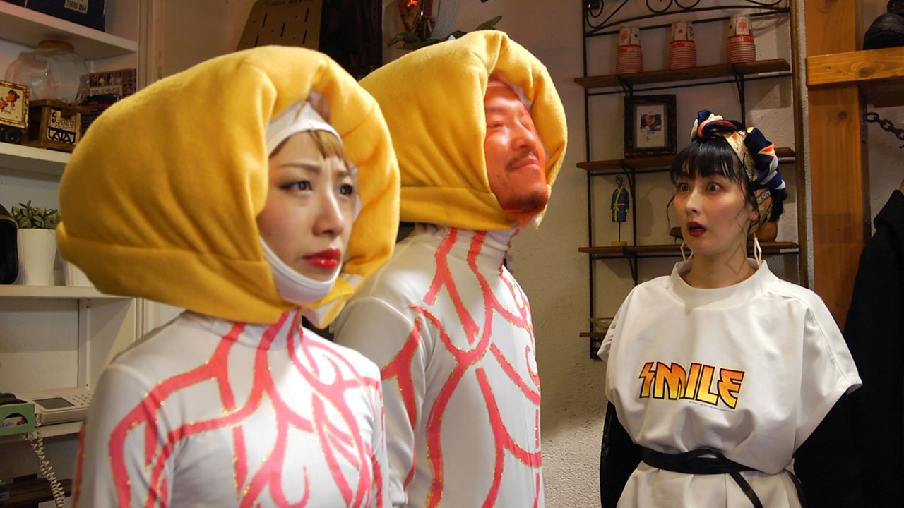 「元町ロックンロールスウィンドル」より。