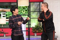 左からハナコ秋山、ハナコ岡部。(c)日本テレビ