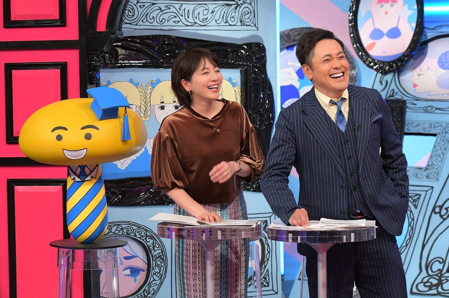 「有田哲平の夢なら醒めないで」のMC陣。(c)TBS