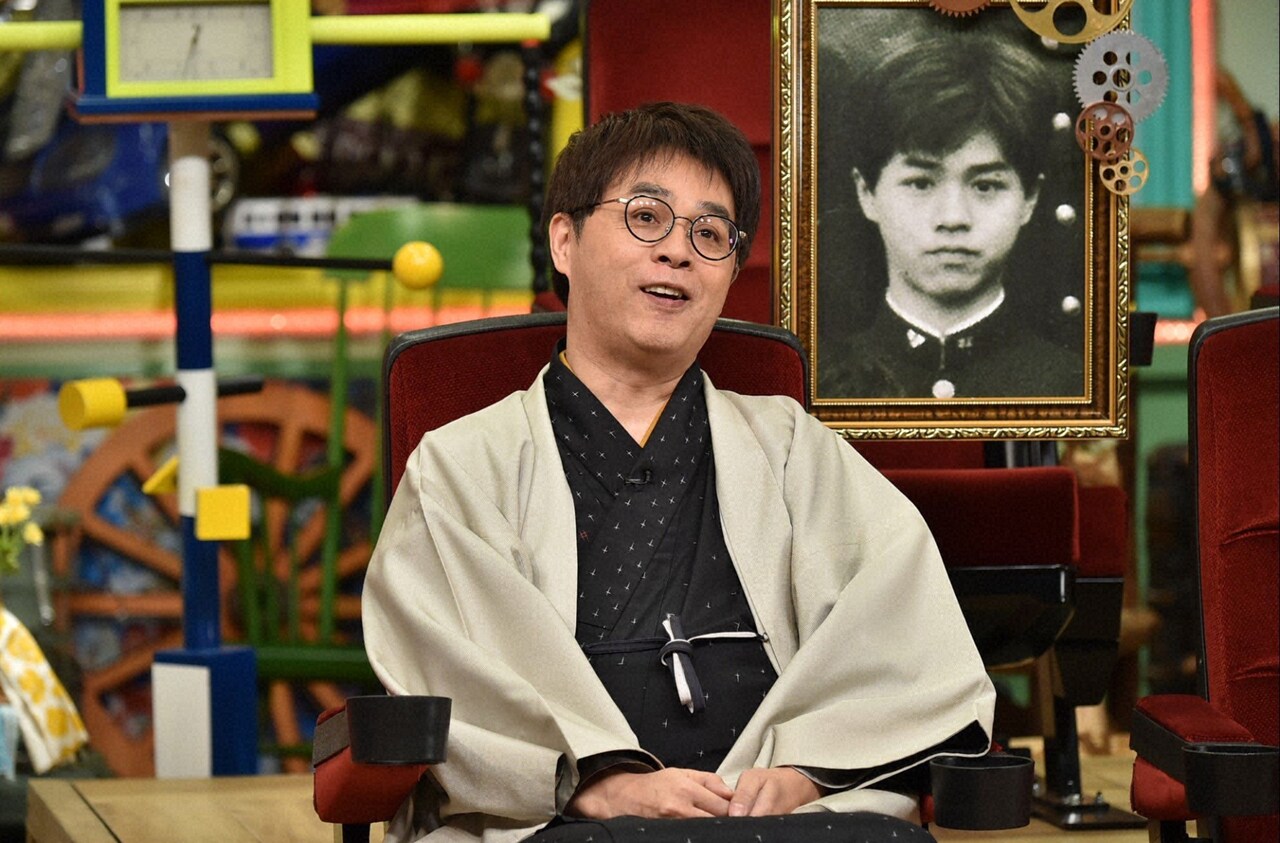立川志らくの背中に「好き」と書いた中学時代の初恋相手は今