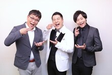 左から植野広生氏、和牛。(c)ＢＳ日テレ