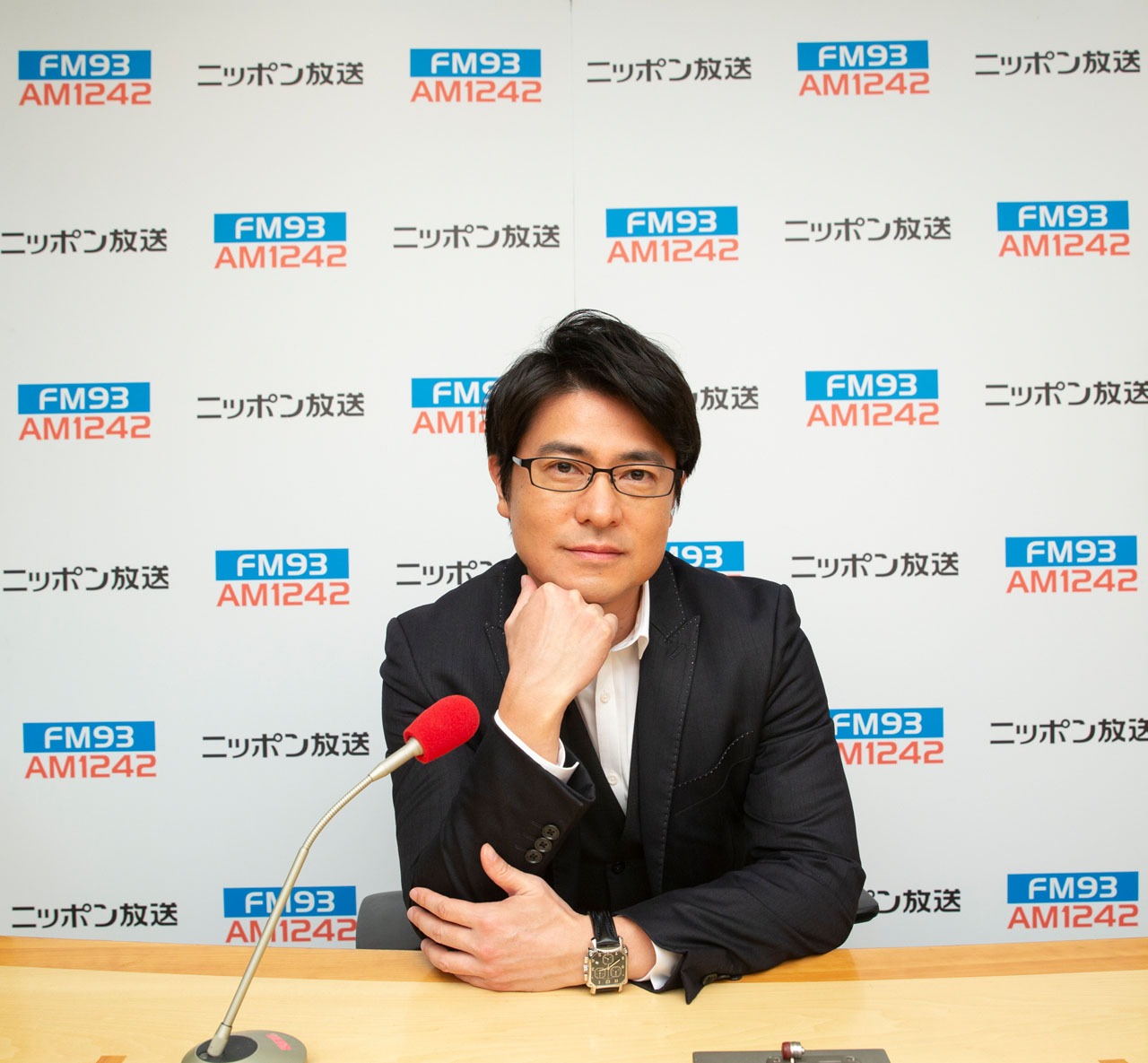 安東弘樹