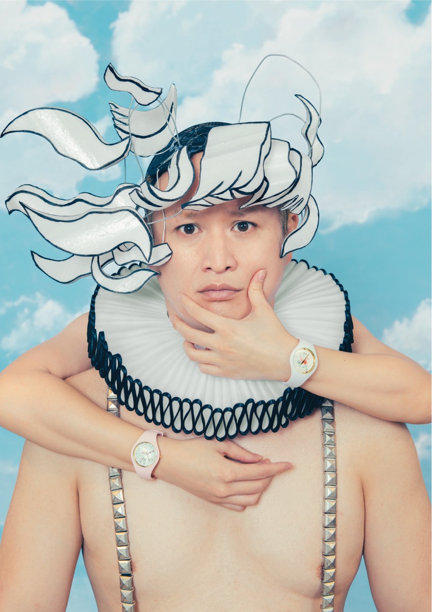 「ICE fantasia」を着用したガリットチュウ福島。