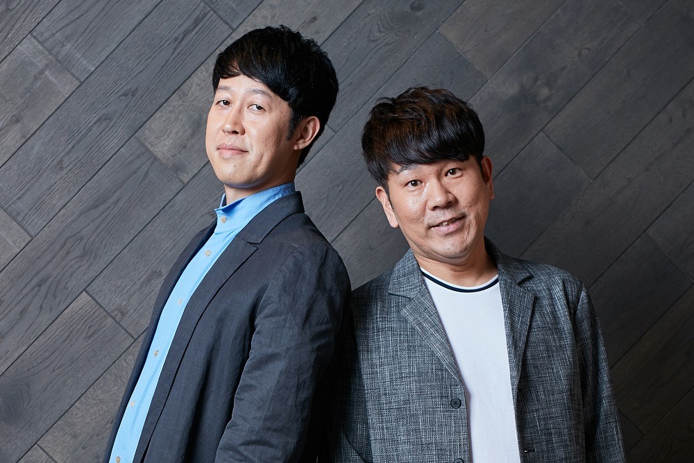 左から小籔千豊、FUJIWARA藤本。