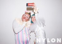 木村カエラの連載最終回に登場する野性爆弾くっきー（左）。