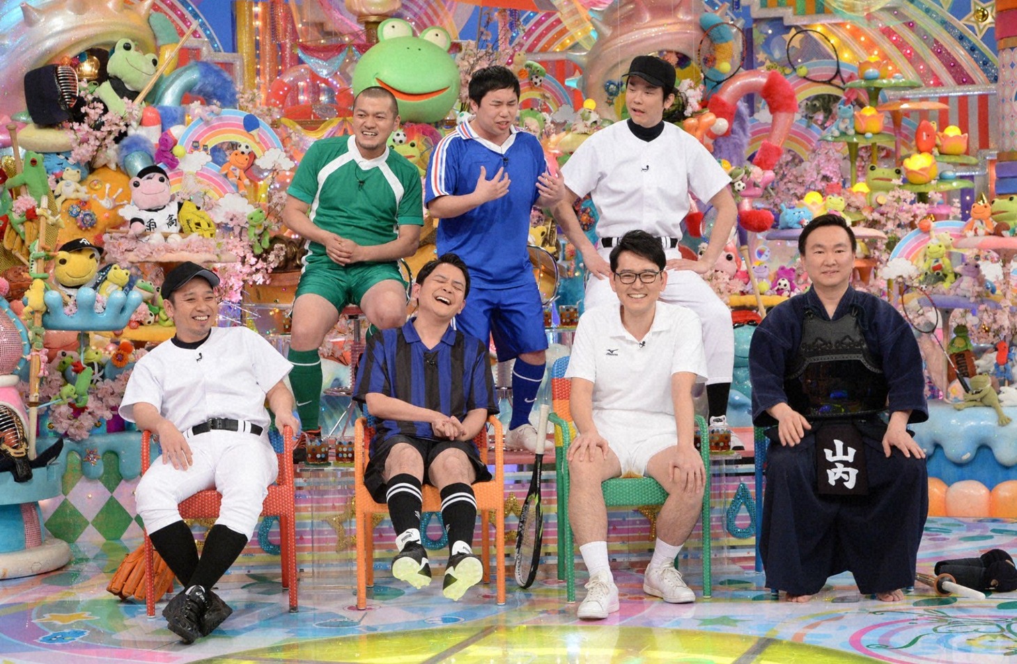 「アメトーーーーーークゴールデン3時間SP」に登場する「弱小部活芸人」たち。(c)テレビ朝日