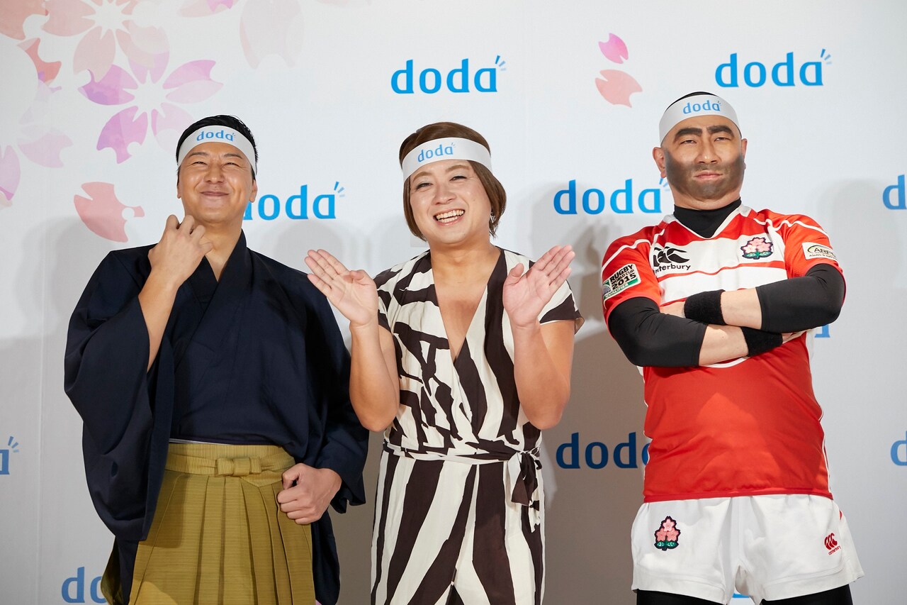 左からチョコレートプラネット、レイザーラモンRG。