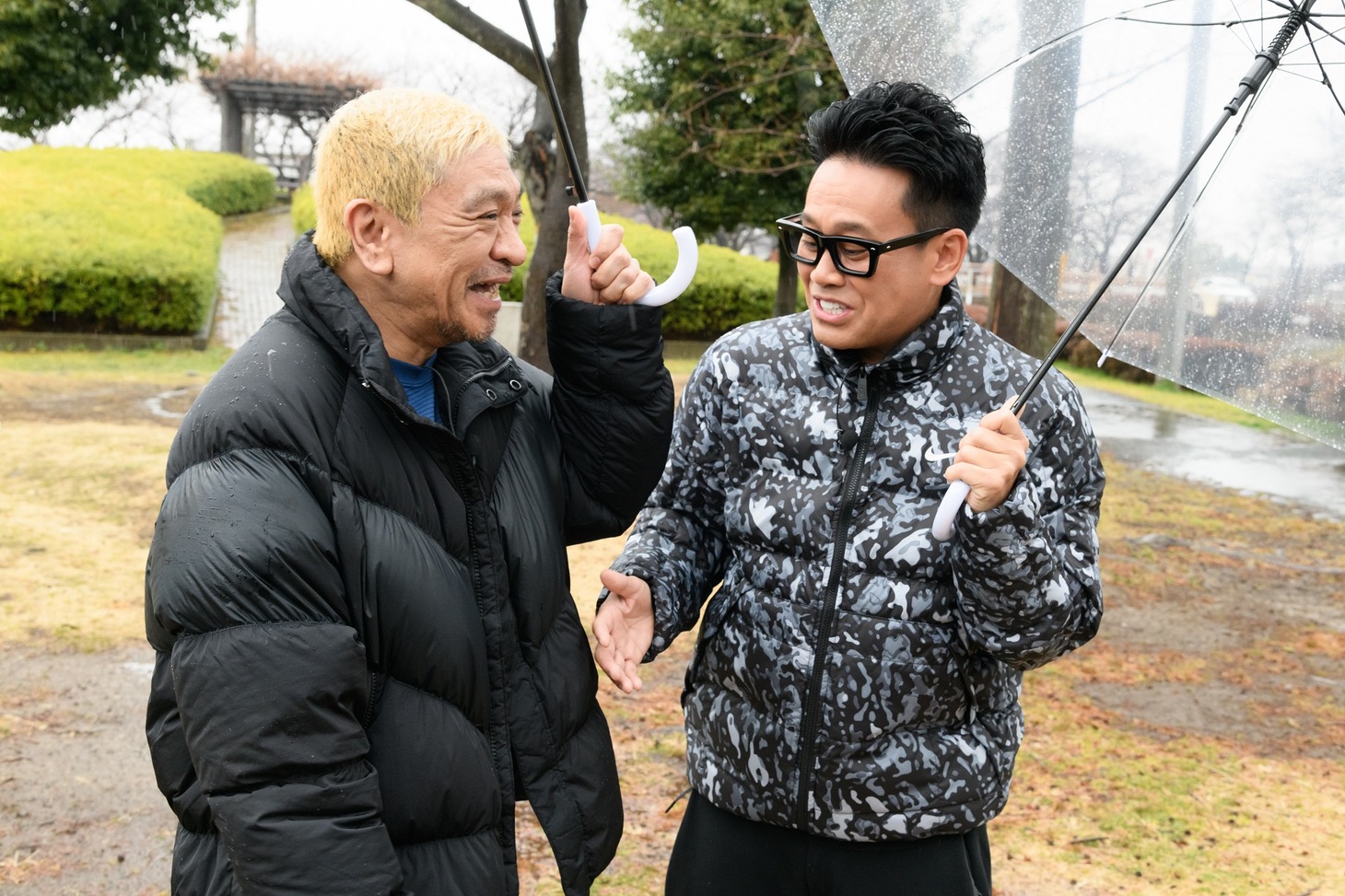 左から松本人志、宮川大輔。(c)日本テレビ