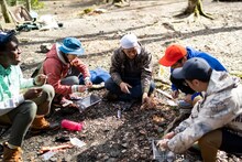 「おぎやはぎのハピキャン ～キャンプはじめてみました～」のワンシーン。(c)メ～テレ