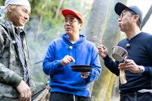 「おぎやはぎのハピキャン ～キャンプはじめてみました～」のワンシーン。(c)メ～テレ