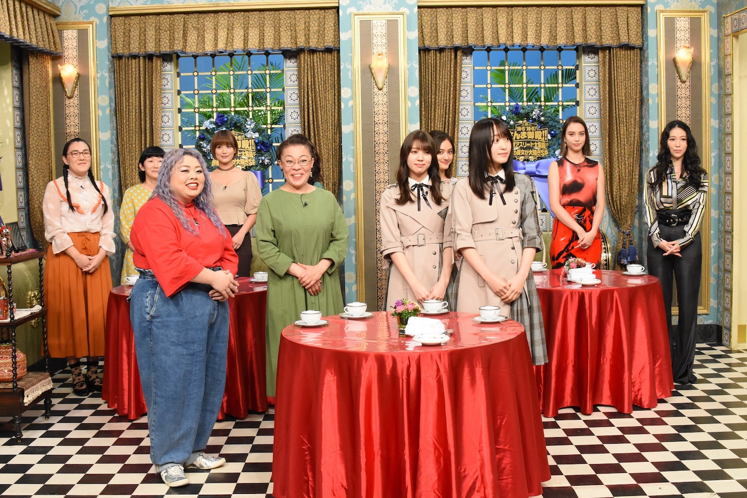 「踊る踊る！さんま御殿!!豪華アスリート大集結 話題の美女が大騒ぎSP」の出演者たち。(c)日本テレビ