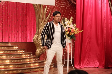 意識高い系IT社長・瀬良明正（アルコ＆ピース平子） (c)フジテレビ