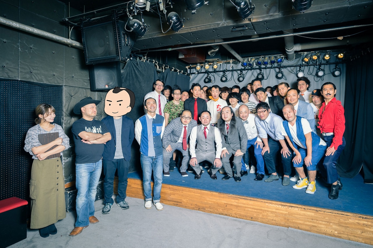 「激毛！H-1グランプリ」の出場者やMC陣。