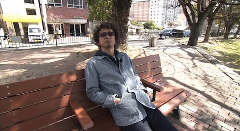 広島で相席旅を繰り広げる奥田民生。(c)ABC