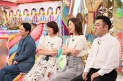 （左から）有吉弘行、中村仁美、朝日奈央、アンタッチャブル山崎。(c)テレビ朝日