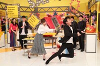 「リスクマネジメントバラエティー まんがいちTV」のワンシーン。(c)関西テレビ